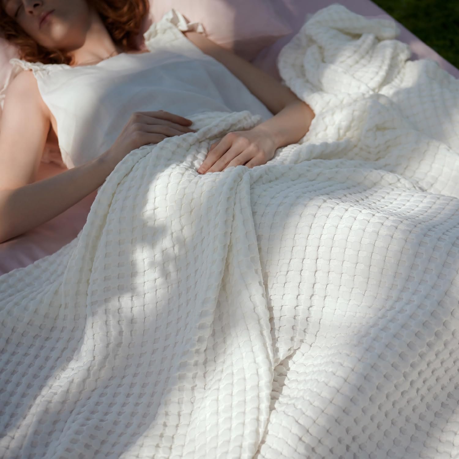 Bedsure Cooling Cotton Waffle Blanket for Hot Sleepers, Ivory, Queen
