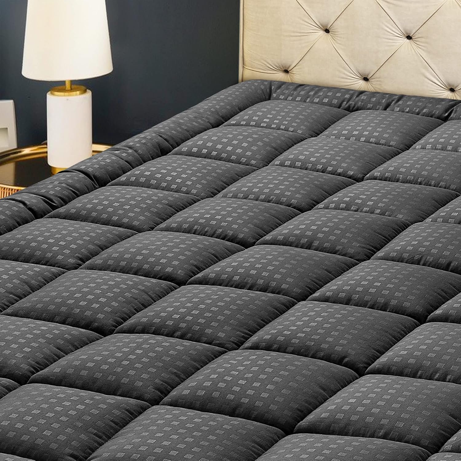 HYLEORY Queen Mattress Pad Quilted Fitted Mattress Protector Cooling Pillow Top Mattress Cover Breathable Fluffy Soft Mattress Topper with 8-21″ Deep Pocket, Dark Grey